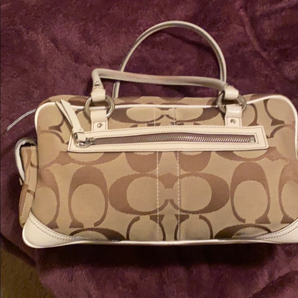 Coach Satchel - Picture 5 of 11